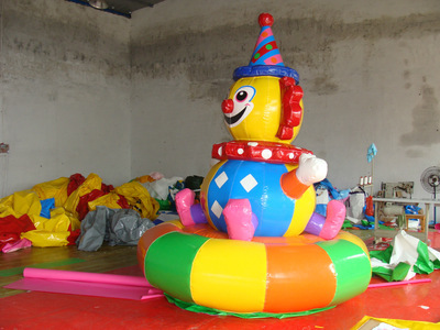 廠家直銷(xiāo)充氣小丑 電動(dòng)小丑 小丑轉(zhuǎn)盤(pán) - 廠家直銷(xiāo)充氣小丑 電動(dòng)小丑 小丑轉(zhuǎn)盤(pán)廠家 - 廠家直銷(xiāo)充氣小丑 電動(dòng)小丑 小丑轉(zhuǎn)盤(pán)價(jià)格 - 永嘉縣新華美氣模玩具 - 